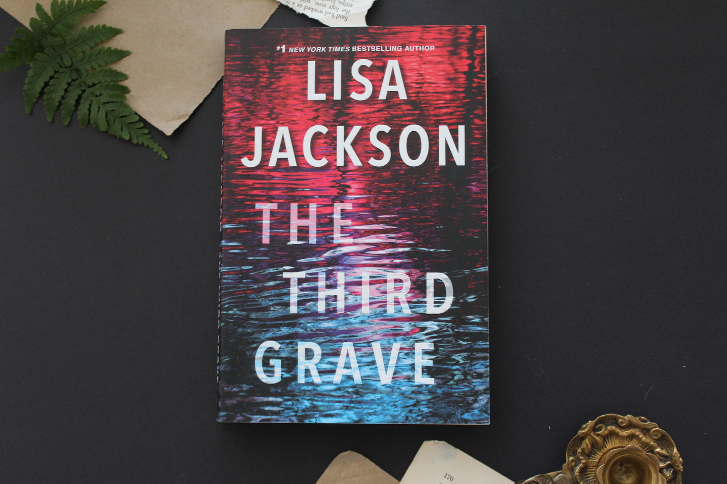 The Third Grave (#4)